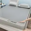 Juego de tres piezas de alfombrilla refrescante de verano, alfombrilla refrescante de seda de hielo, alfombrilla refrescante suave, estilo sábana de cama engrosada, alfombrilla de aire acondicionado lavable