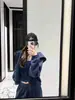 Chamarra sudadera azul marino para mujer, atuendo de otoño, nuevo conjunto casual deportivo estilo coreano de principios de otoño con pantalones anchos y sudadera con capucha