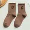 Calcetines Deportivos Anti-Olor Letra C Media Pantorrilla para Estudiantes, Versátiles de Moda Color Sólido Largos para Hombres y Mujeres, Calcetines de Otoño e Invierno, Cómodos