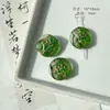 Serie Roja y Verde de Oso y Estrella de Vid Checa Doméstica Mariposa Hecha a Mano Capullo de Flor Oro Pintado Materiales y Accesorios para Pulsera DIY