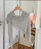 Venta al por mayor transfronteriza Protección solar Elegante Chal de punto de seda helada Bufanda triangular calada para mujer Primavera y Verano Delgado Cubre todo Camisa de aire acondicionado