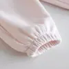 Pantalones Deportivos Dulces y Lindos para Niñas 2026 Otoño Nueva Moda Elegantes y con Estilo Ribete de Encaje Pantalones Jogger Casuales para Bebés Niñas