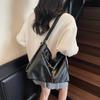Bolso de Hombro Retro de Gran Capacidad para Mujer 2025 Nuevo Otoño Temprano Versátil Moderno Bolso Pequeño Bolso Tote para Viaje de Mujer