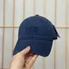 Nueva gorra de béisbol de ala corta suave estilo ins con letras bordadas, unisex, gorra versátil de pico de pato, hace que la cara se vea más pequeña, sombrero para el sol, moderno
