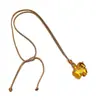 Nuevo Collar de Pony Dorado Estilo Chino, Moderno y Versátil, con un Diseño de Nicho, Lujo Ligero y Artesanía Exquisita
