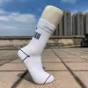 Meias arrastão femininas ins da moda versáteis esportivas meias de cano médio masculinas outono e inverno vestuário externo meias longas letra meias de corrida cano médio