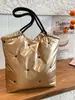 Bolso de Hombro de Gran Capacidad para Mujer 2026 Nuevo Bolso Acolchado con Patrón de Estrellas para Viaje Diario Chaqueta de Plumas Bolso Tote Acolchado Plateado Brillante