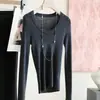 Vale la pena el precioCamiseta básica de punto 100% lana hilo Yangzi con cuello en U para mujer, corte ajustado y top favorecedor para ir al trabajo