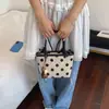 Bolso Cubo de Gran Capacidad con Lunares para Mujer 2026 Verano Nuevo Estilo Coreano Nicho de Mano Cruzado Bolso de Viaje