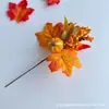 Novos acessórios de decoração de Halloween transfronteiriços: buquês de folhas de bordo, abóbora, pinhas, frutas vermelhas, adereços com tema de outono para a festa da colheita