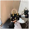 Bolsa de Ombro Casual para o Dia a Dia Bolsa Quadrada de Bolinhas Novo Estilo Coreano Bolsa de Nicho 2026 Bolsa Tote Versátil de Grande Capacidade para Mulheres