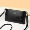 Nova bolsa pequena de couro macio, simples e estilosa, bolsa de mão de alta qualidade, bolsa de ombro, bolsa pequena, bolsa para celular, bolsa feminina, transfronteiriça