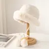 Chapéu de Pescador Acolchoado de Pelúcia Novo Outono Inverno Chapéu Adulto Feminino Versátil Quente Espesso Chapéu Balde com PomPom Quatro Cores 01