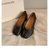 Zapatos de tacón grueso de corte bajo estilo mismo que el pie de cerdo de Mamá Uva para mujer, bailarinas de moda de corte bajo y tacón grueso, zapatos planos de corte bajo plisados y con punta dividida para mujer