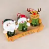 Decoración Navideña Nueva Transfronteriza Muñeco Sosteniendo Campana Colgante Pequeño Colgante de Campana Verde Oscuro Colgante Pequeño para Árbol de Navidad