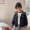 Jaqueta de Outono para Meninas 2026 Novo Estilo para Crianças Médias e Mais Velhas Cardigan Xadrez com Capuz e Desenho Peça de Roupa Externa Estilosa e Versátil