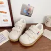 Zapatillas para niñas Dopamine 2026 Primavera y Otoño calzado versátil para niños mocasines de suela blanda para niñas zapatos casuales elegantes