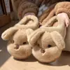 Lindas pantuflas de algodón con temática de perro para mujer, perfectas para otoño e invierno. Estas pantuflas de peluche de dibujos animados de Schnauzer son cálidas, de suela gruesa y forradas de felpa para mayor comodidad en casa.
