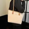Bolso Tote Casual de Gran Capacidad 2025 Otoño e Invierno Nuevo Estilo Simple Moderno Bolso de Axila Estampado de Leopardo Personalizado Bolso de Hombro de Moda