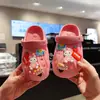 Amazon transfronteiriça chinelo infantil fofo de desenho animado sapatos com furos EVA verão casa antiderrapante desodorante sapatos com furos infantis