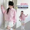 Conjunto de Dos Piezas Nuevo para Niñas de Primavera y Otoño: Camisa a Rayas con Chal Falso y Camisa Adelgazante que Cubre el Vientre con Falda de Pastel para Niños Mayores