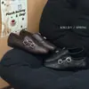 Mollykiki Mocassins Planos Confortáveis Estilo Retro Ins 2026 Nova Coleção Início da Primavera Bico Quadrado Estilo Britânico Sapatos Confortáveis