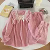 Pijama de Franela para Mujer Otoño e Invierno Encaje Cuello Cuadrado Lazo Cálido Nuevo Pantalón de Manga Larga Conjunto para Estar en Casa