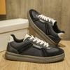 Tenis para Hombre 2025 Nuevo Otoño Versátil Zapatos de Entrenamiento Alemán Zapatos Deportivos Casuales de Corte Bajo Transpirables Antideslizantes para Hombre