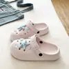 Edição Limitada de Verão Estilo Sal Marinho de Verão Versátil Birkenstock Crocs EVA Baleia Estrela Sandálias Respiráveis de Bico Fechado Femininas