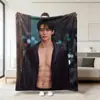 Venta al por mayor directa de fábrica Mercancía de celebridad Pedido personalizado Manta de franela polar impresa de Liu Yuning Cubierta para siesta de cuatro estaciones Manta polar