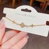 Pulsera de Flores Caladas Estilo Similar de TikTok Moda Simple Lujo Ligero Diseño Nicho Femenino Sentido Avanzado Personalidad Pulsera Elegante