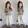 Conjunto Casual para Meninas Verão 2026 Novo Moda Infantil Desenho Animado Estiloso Roupas de Verão Calça Repelente de Mosquitos para Bebês Conjunto de Duas Peças