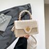 Bolso Nicho Texturizado Bolso de Mano para Mujer 2025 Nuevo Estilo Moda Bolso de Hombro Cruzado Fragancia Pequeña Lujo Ligero