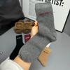 Calcetines Rojos Ankora para Mujer Otoño Calcetines de Valor Medio Calcetines Ins de Moda Populares en Internet Gris Gretel Sin Costuras Estilo Occidental Apilados