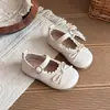 Sapatos Mary Jane Individuais de Outono para Meninas 26 Novos Vermelhos Estilo Ballet Sapatos de Couro Infantis Franceses Mocassins de Solado Macio