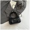 Bolsa Pequena da Moda Verão 2025 Nova Moda Design de Nicho Bolsa Transversal Fashionável Exquisita Portátil Bolsa Nuvem