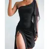 Vestido de Verano 2026 Nuevo de Longitud Media Hombros Descubiertos con Manga de Malla, Abertura, Dobladillo Irregular y Cordón para Mujer
