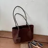 Bolsa de Axila Grande de Camurça Retrô Transfronteiriça Nova Coleção Outono 2026 Bolsa Versátil Tote para o Trabalho Mãe-Filho