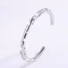 Pulsera de Acero Inoxidable Pulsera de Perlas Incrustadas de Moda Transfronteriza Joyería de Mano Nueva Retro Europea y Americana para Mujeres de Acero de Titanio Todo Fósforo