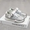 Sapatos Esportivos Infantis Hello Kitty Primavera e Outono 2026 Novos Estilosos Versáteis Sapatos Cortez Infantis Meninas