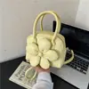 Versão coreana 2026 nova bolsa de mão coreana, pequena bolsa tote para mulheres, bolsa de ombro transversal de bolinhas fofa de nicho, bolsa floral