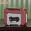 2024 nuevo llavero de grabadora de cinta vintage colgante de bolsa de cinta mini para niños y niñas juguete pequeño rojo en línea
