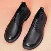 Nova coleção de outono de sapatos masculinos: cabedal de couro, sola macia, sapatos casuais versáteis, sapatos sociais masculinos de couro, com cadarço, sapatos de trabalho pretos para homens