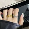 Anel Feminino Francês de Fita Irregular Amarrada com Zircônia Novo Estilo Totalmente Pavimentado Zircônia Quadrada de Corte Princesa Exquisito Versátil Aberto Ajustável
