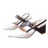 Sandalias de tacón alto para mujer para el verano de 2025, estilo nuevo, punta cerrada, punta fina, sandalias romanas de una sola tira, corte bajo, sandalias de tacón alto de tacón grueso