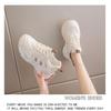 Zapatillas de deporte gruesas de celebridades de Internet para mujer 2024, zapatos casuales de malla, moda de primavera, zapatillas ligeras con plataforma para estudiantes, moda ins