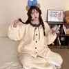Pijama de Veludo Coral para Mulheres, Outono e Inverno Espessado Estilo Coreano Doce Solto Quente Calça de Manga Comprida Que Pode Ser Usada Fora de Casa como Roupa de Casa