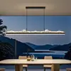 Lustre moderno minimalista para restaurante, novo modelo 2025, fita de luz linear criativa e única de luxo leve para sala de jantar, mesa de jantar e balcão de bar