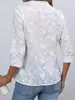 Camisa feminina transfronteiriça com design floral tridimensional, gola alta, pequeno decote V, mangas de três quartos, top casual branco solto e fresco