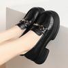 Una generación de zapatos impermeables de suela gruesa de suela blanda cabeza redonda tacón grueso británico otoño nuevo mocasines para mujer zapatos pequeños de cuero